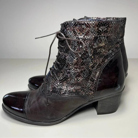 DORKING BY FLUCHOS | BRISDA SNAKE LACE PRINT HEEL BOOTS - Picture 7 of 14